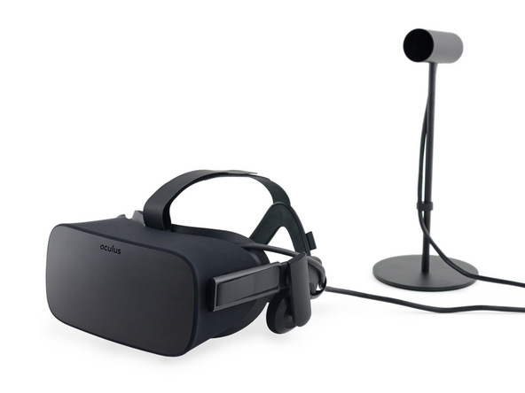 Шлем Oculus Rift CV1 и камера-сенсор для считывания положения в пространстве